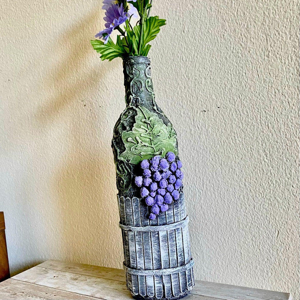 ☀️3 for $12☀️Handmade Vineyard flower Vase with Flowers